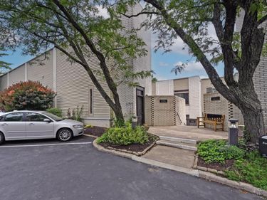 2396 Dana Avenue, Cincinnati, OH 45208