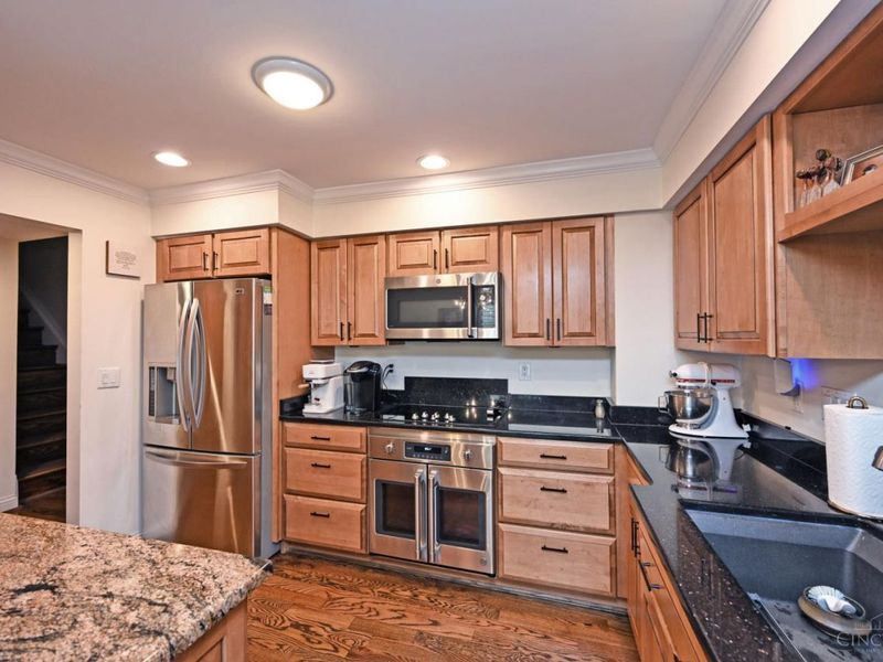 2396 Dana Avenue, Cincinnati, OH 45208 Photo 18