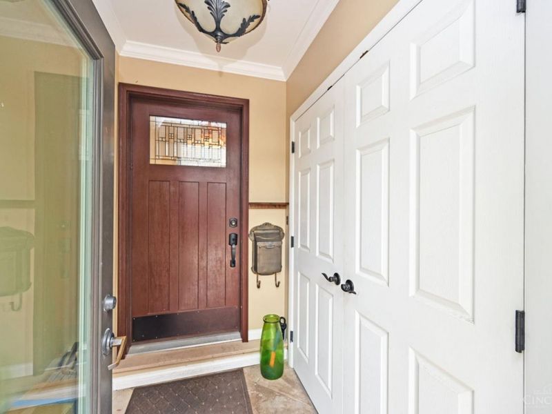 2396 Dana Avenue, Cincinnati, OH 45208 Photo 4
