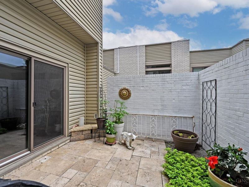 2396 Dana Avenue, Cincinnati, OH 45208 Photo 41