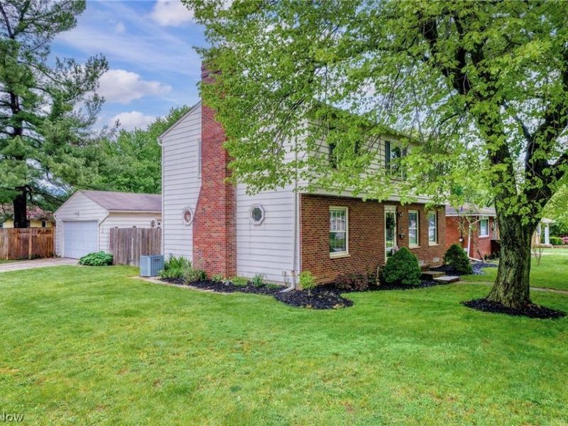 584 N Hawkins Avenue, Akron, OH 44313 Photo 48