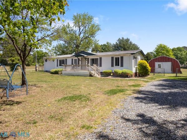 3163 Ambrose Road, Hayes, VA 23072