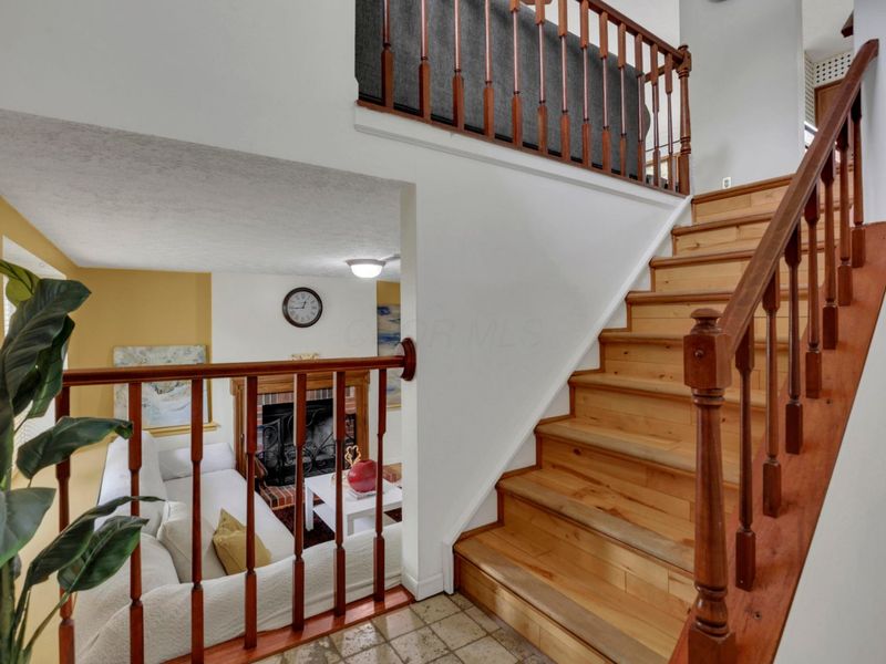 4808 Wallington Drive, Hilliard, OH 43026 Photo 5