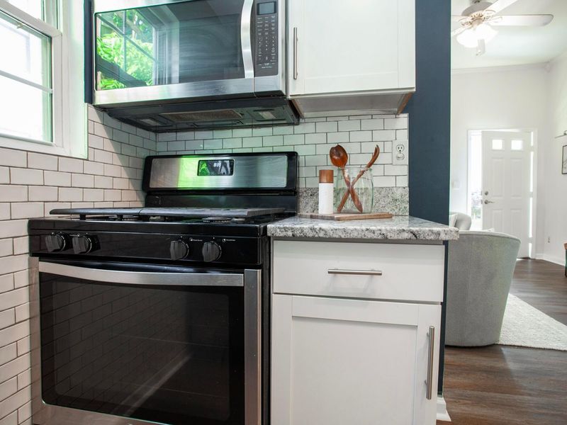 1041 Oregon Avenue , Columbus, OH 43201 Photo 20