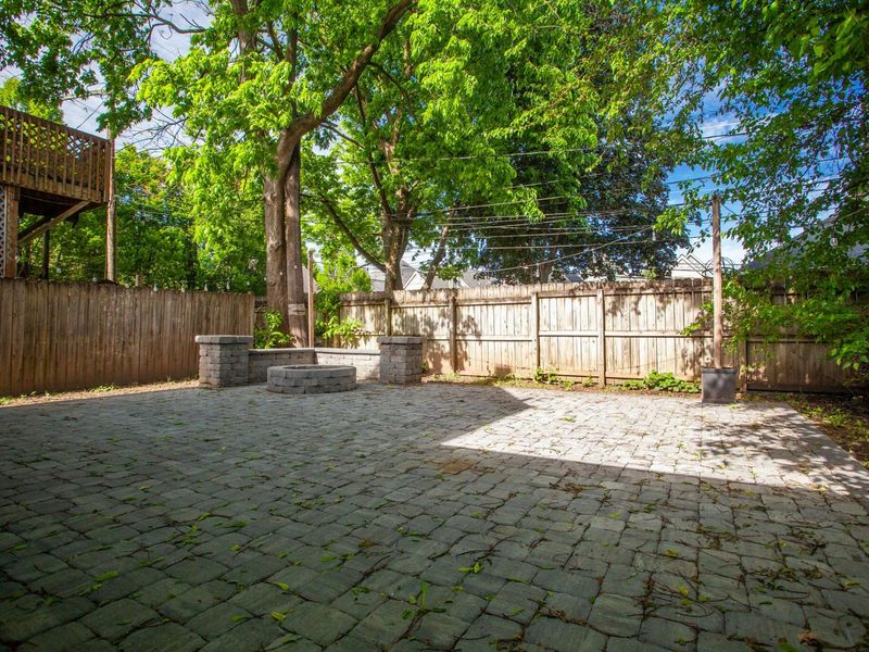 1041 Oregon Avenue , Columbus, OH 43201 Photo 3