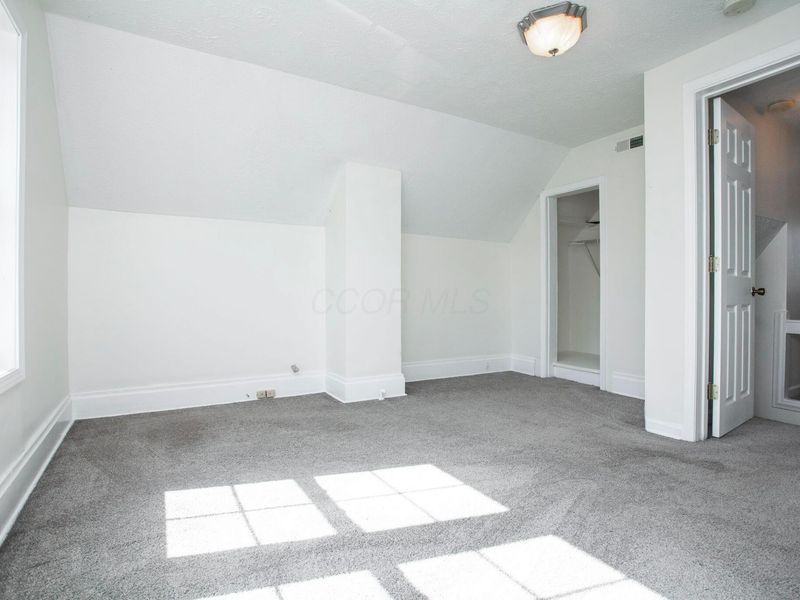 1041 Oregon Avenue , Columbus, OH 43201 Photo 33
