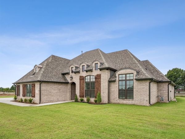 10912 N 81st East Place , Owasso, OK 74055