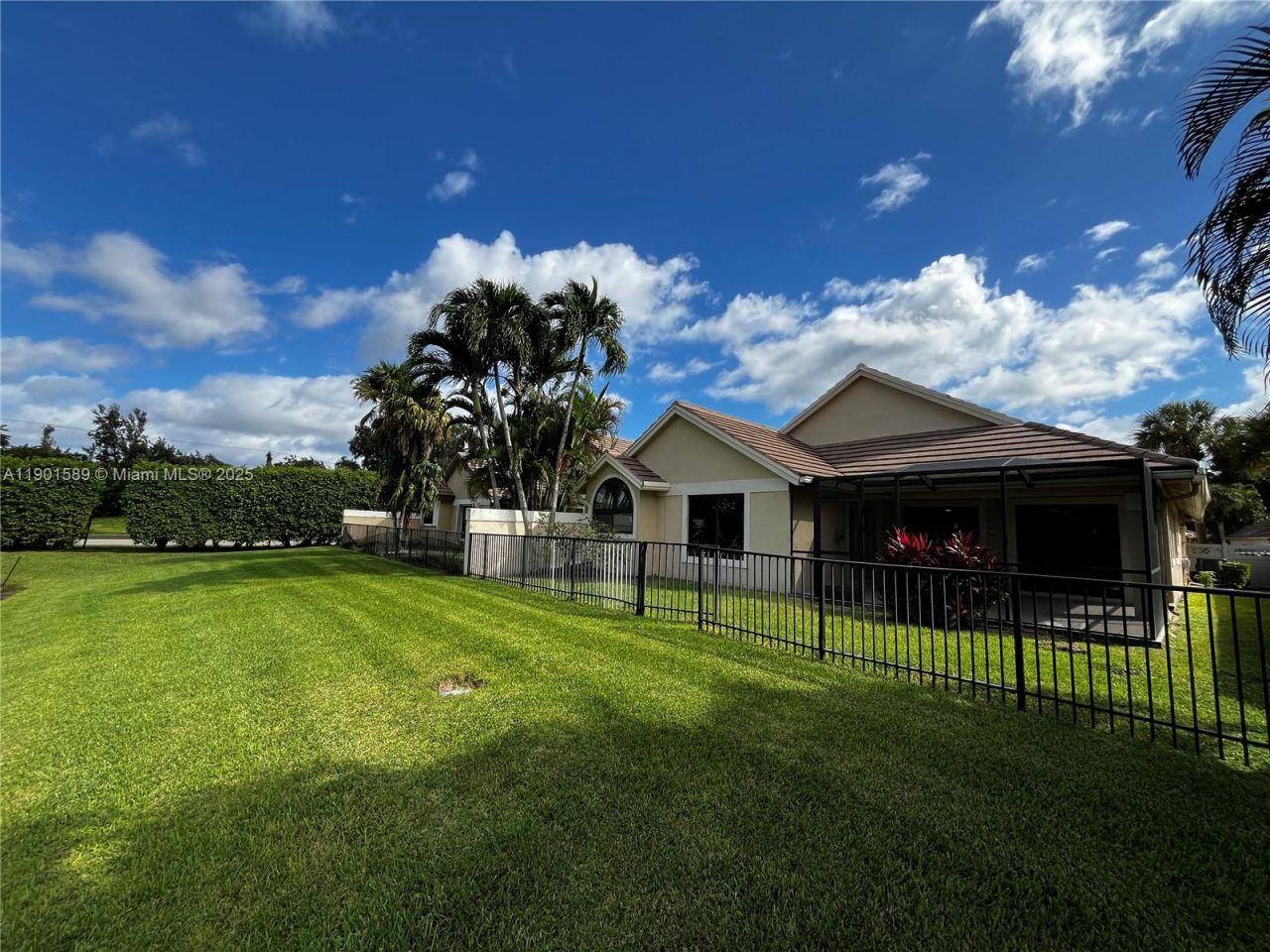 8079 Popash Ct , Boynton Beach, FL 33472 Photo