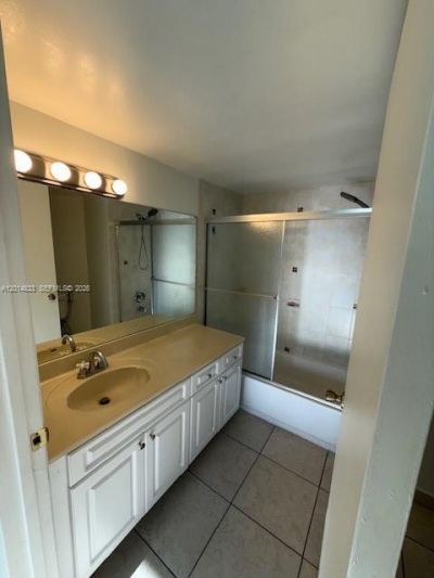 9735 Fontainebleau Blvd, Unit G109, Miami, FL 33172 Photo
