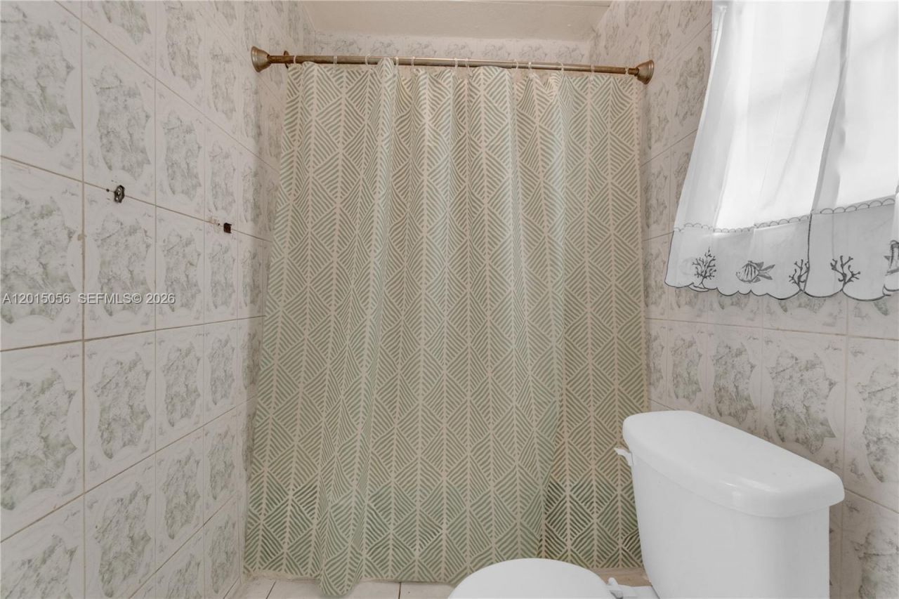 2005 NW 11th Ave , Fort Lauderdale, FL 33311 Photo