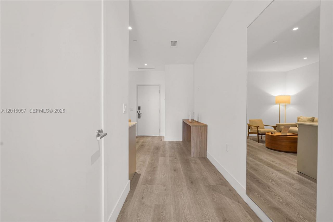 229 SW 9th St , Unit 504, Miami, FL 33130 Photo