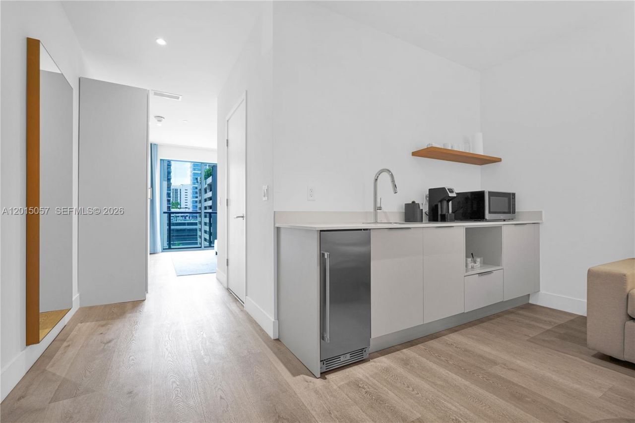 229 SW 9th St , Unit 504, Miami, FL 33130 Photo