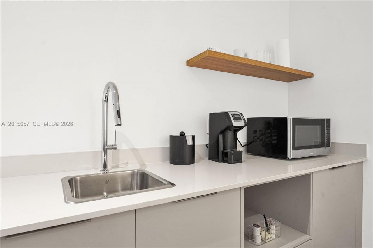 229 SW 9th St , Unit 504, Miami, FL 33130 Photo