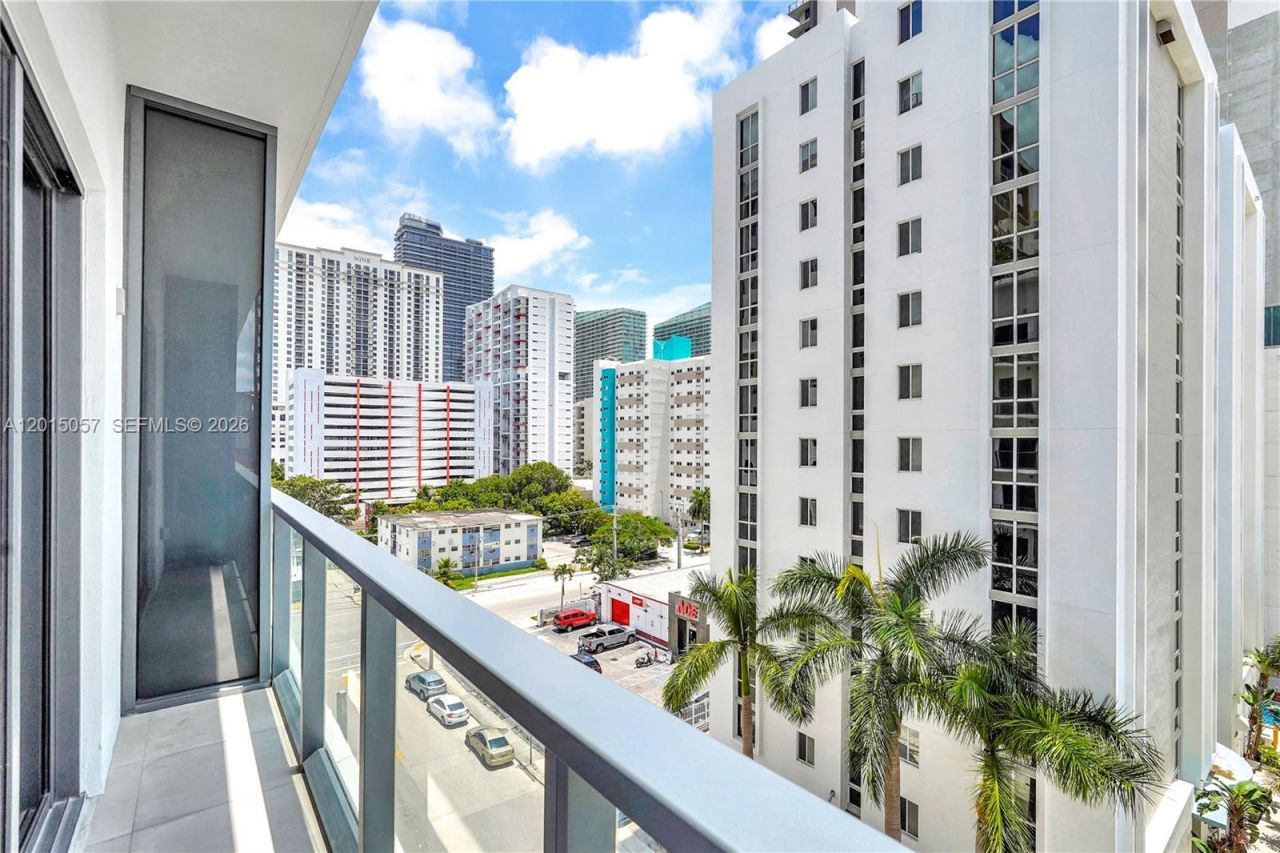 229 SW 9th St , Unit 504, Miami, FL 33130 Photo