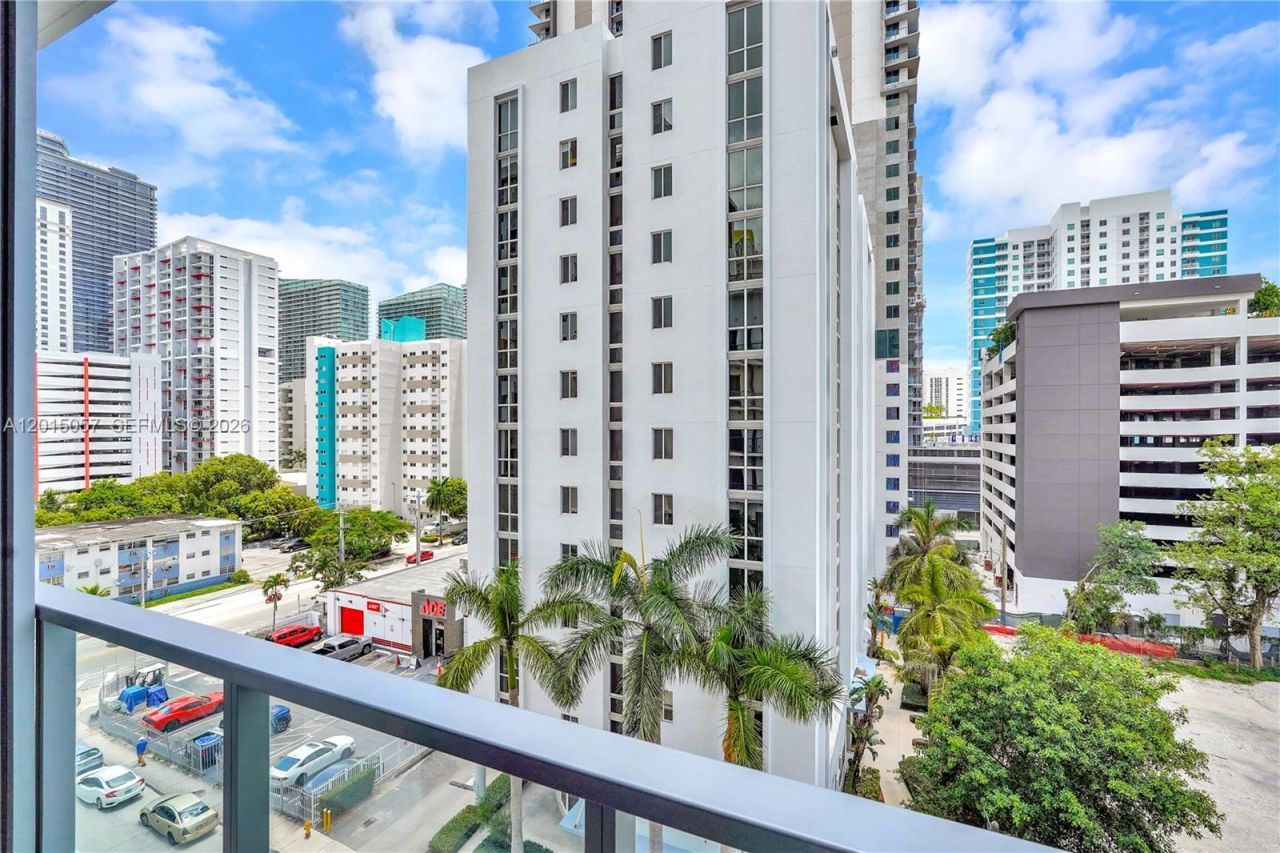 229 SW 9th St , Unit 504, Miami, FL 33130 Photo