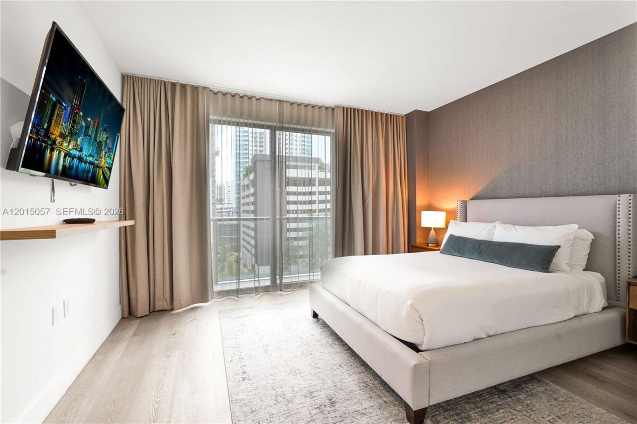 229 SW 9th St , Unit 504, Miami, FL 33130 Photo