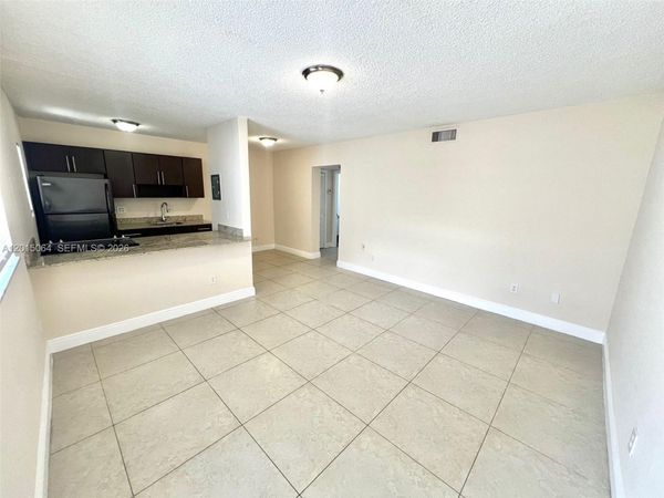 685 NE 85th St , Unit 8, Miami, FL 33138