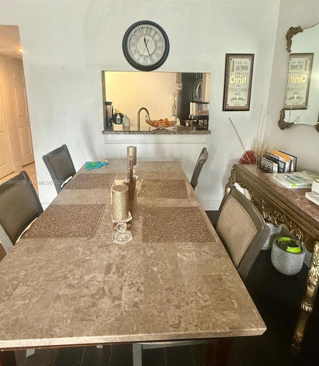 488 NW 165th St Rd , Unit B-512, Miami, FL 33169 Photo
