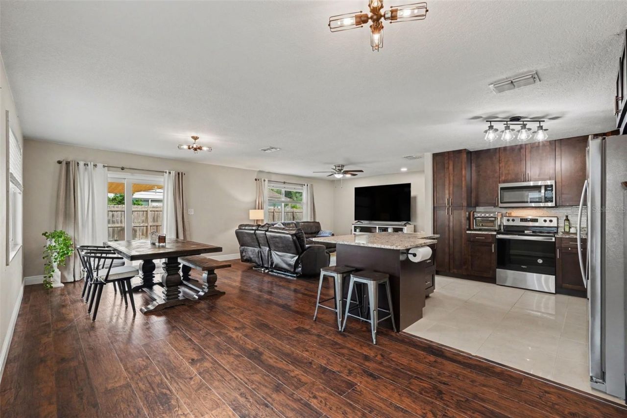 2209 Sherbrook Drive, Valrico, FL 33594 Photo