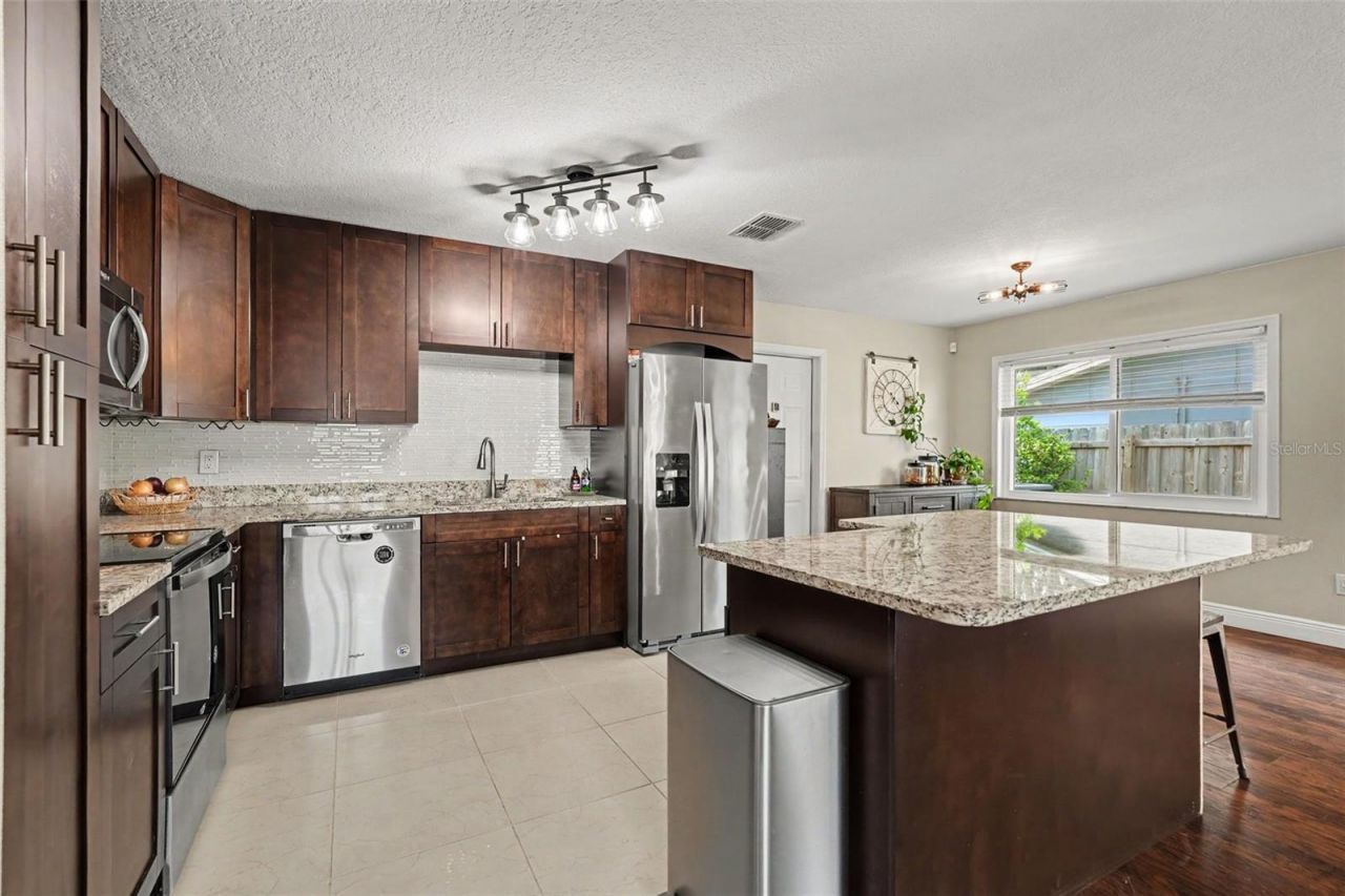 2209 Sherbrook Drive, Valrico, FL 33594 Photo