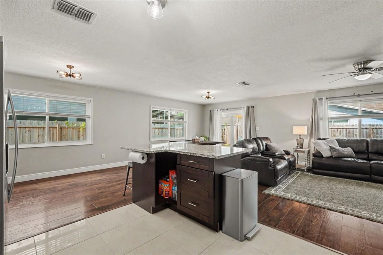 2209 Sherbrook Drive, Valrico, FL 33594 Photo