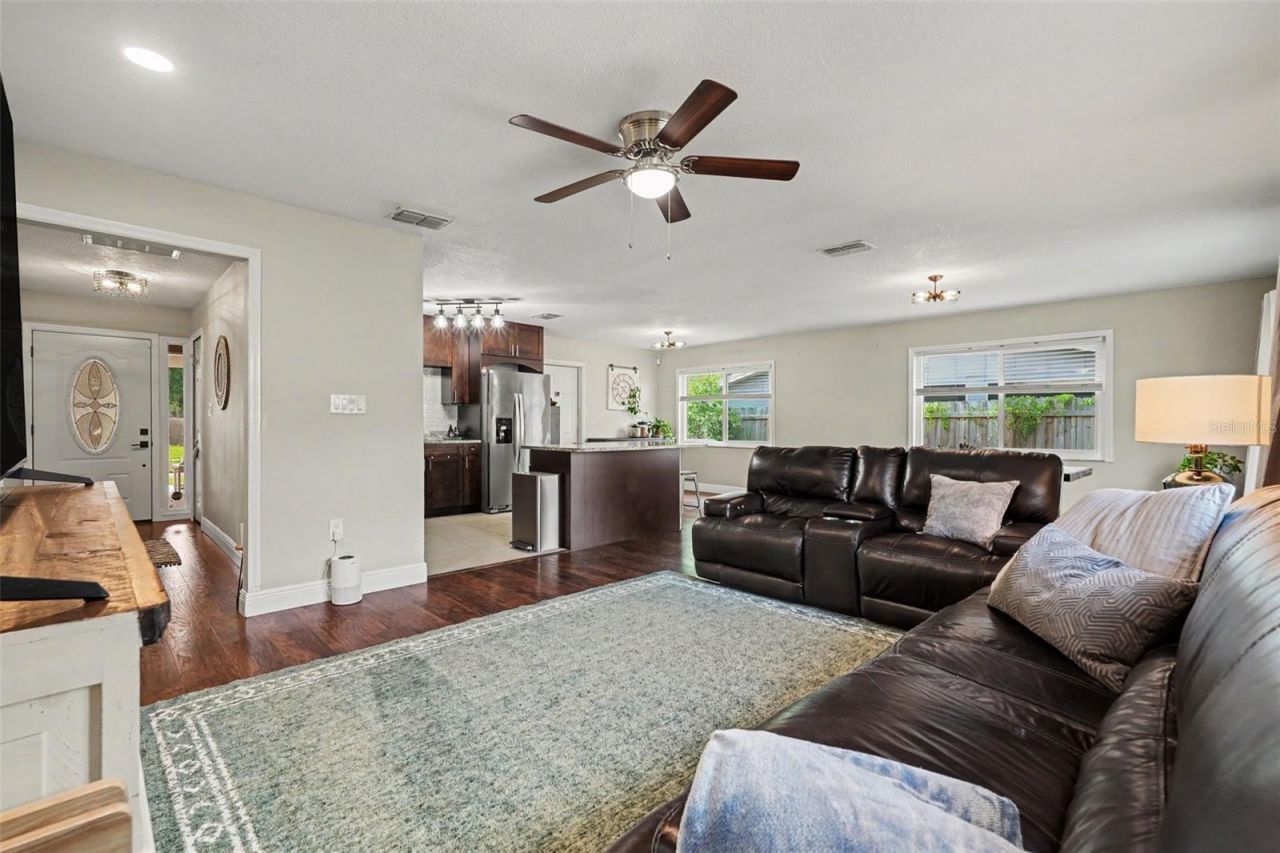 2209 Sherbrook Drive, Valrico, FL 33594 Photo