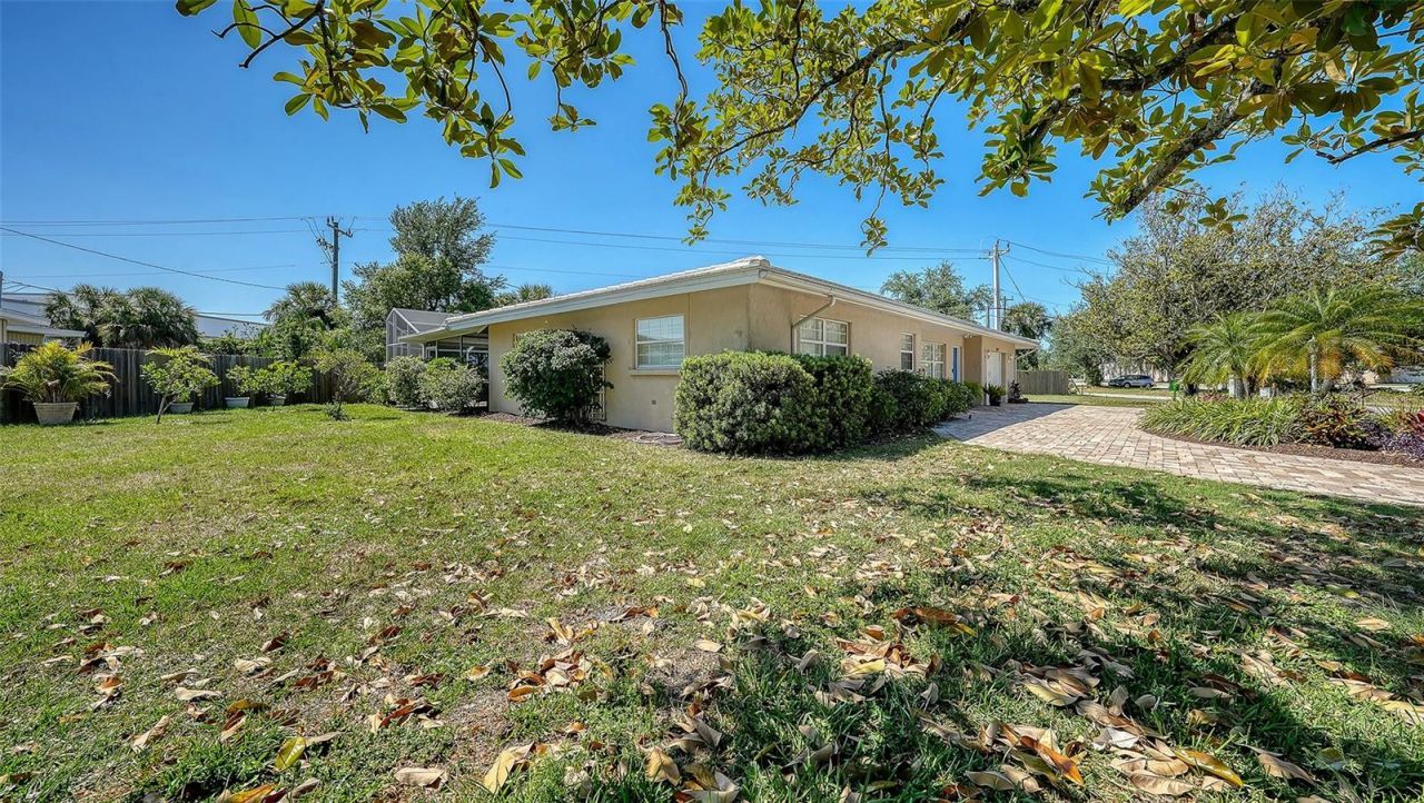 3537 S School Avenue, Sarasota, FL 34239 Photo