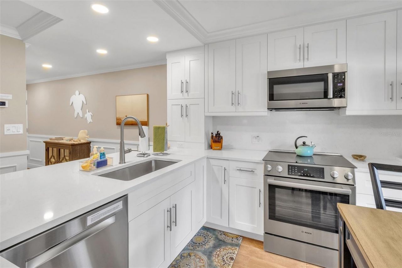 1085 Bald Eagle Drive, Unit E210, Marco Island, FL 34145 Photo