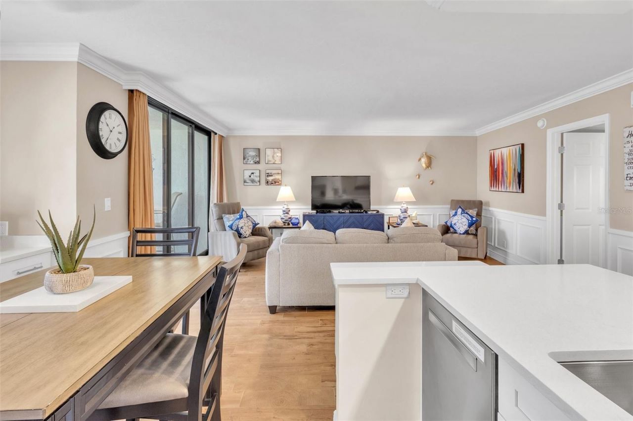 1085 Bald Eagle Drive, Unit E210, Marco Island, FL 34145 Photo