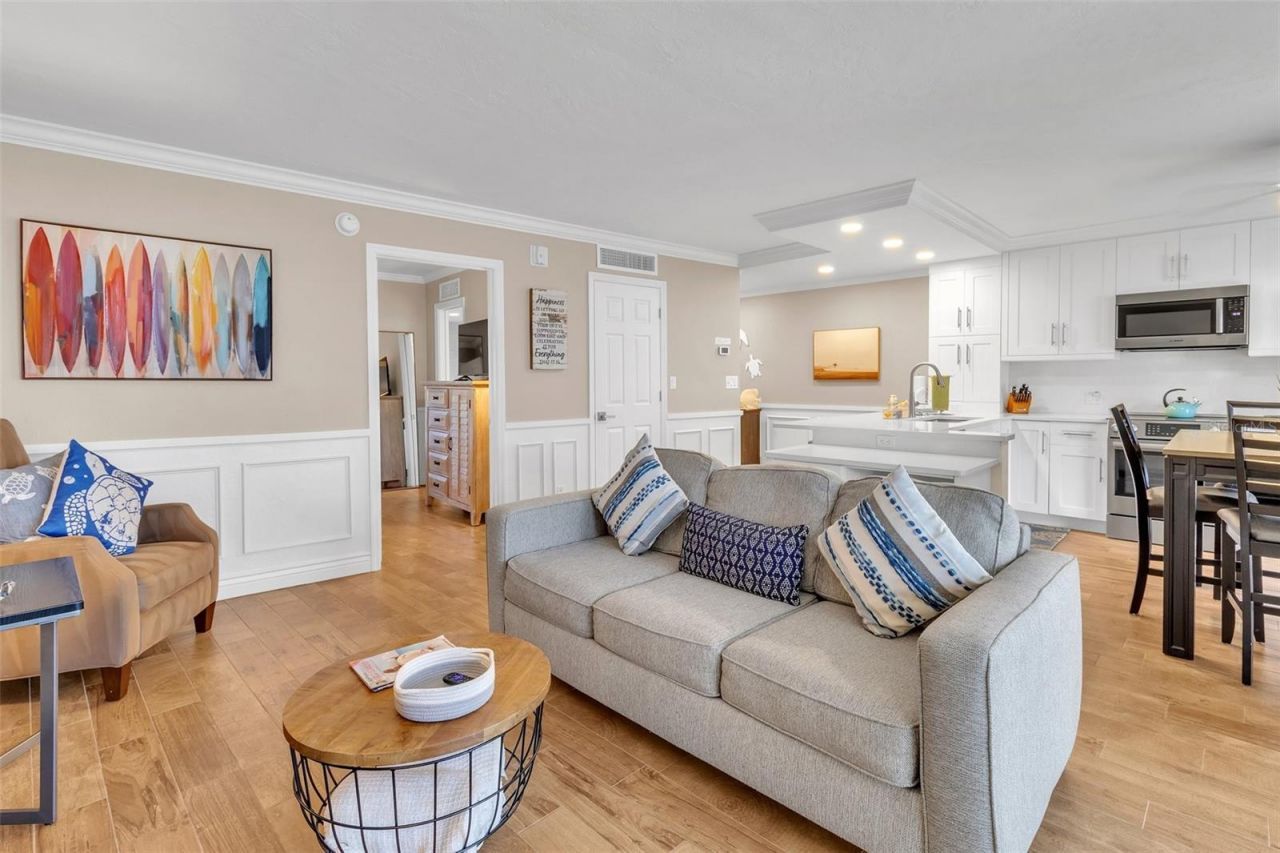 1085 Bald Eagle Drive, Unit E210, Marco Island, FL 34145 Photo