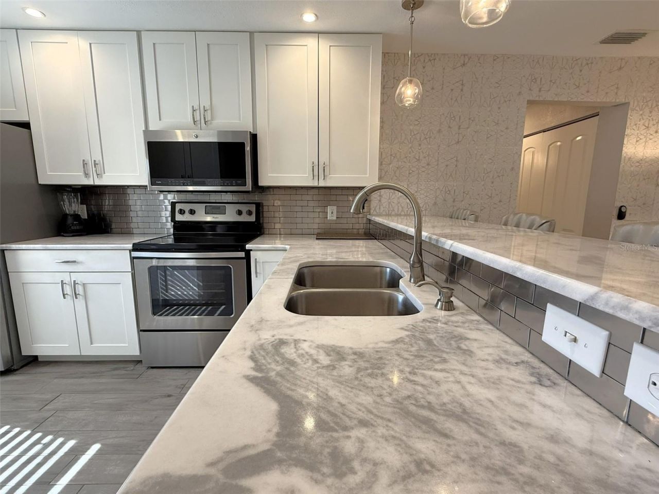 3001 58th Avenue S, Unit 610, Saint Petersburg, FL 33712 Photo