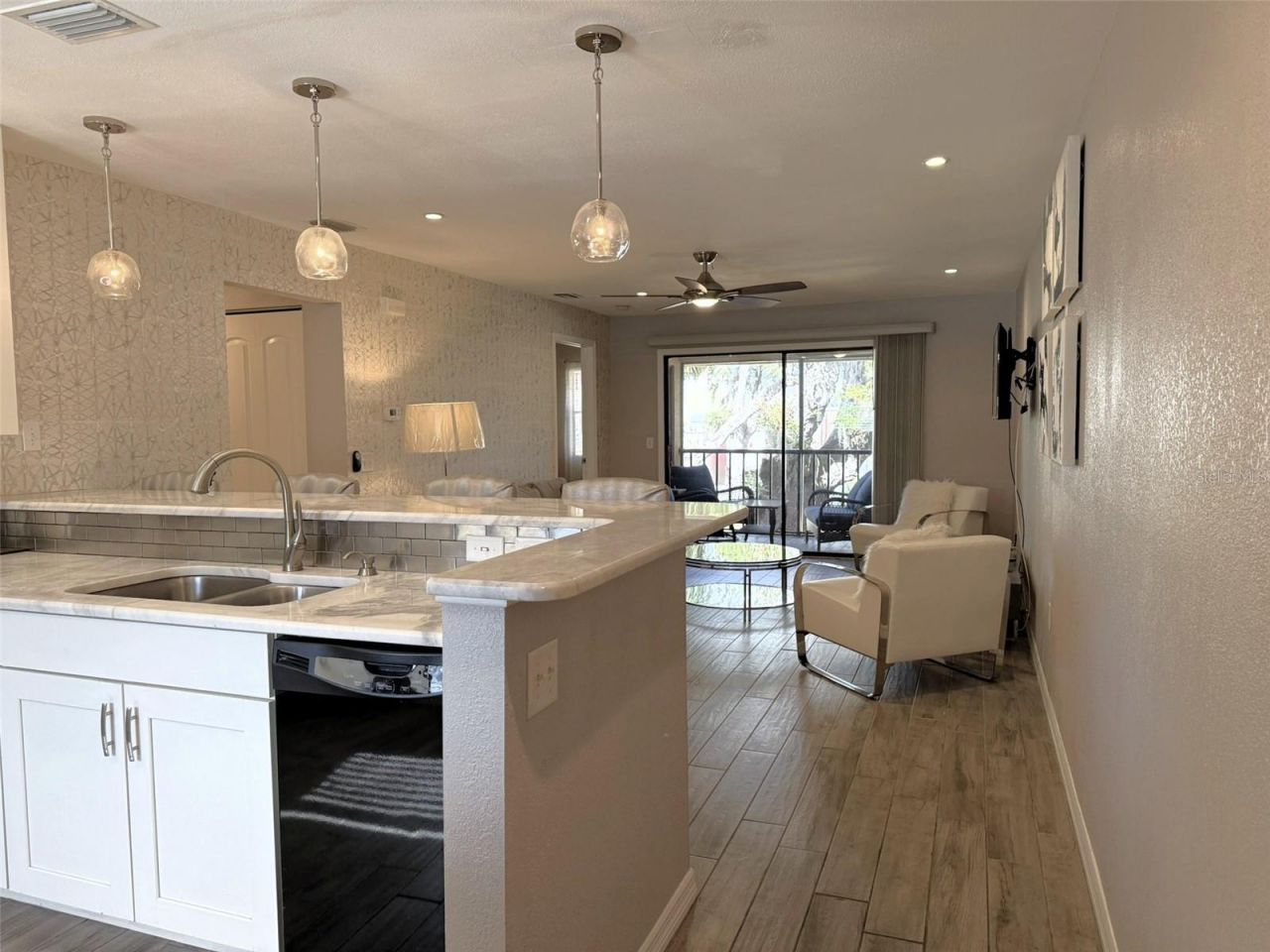 3001 58th Avenue S, Unit 610, Saint Petersburg, FL 33712 Photo