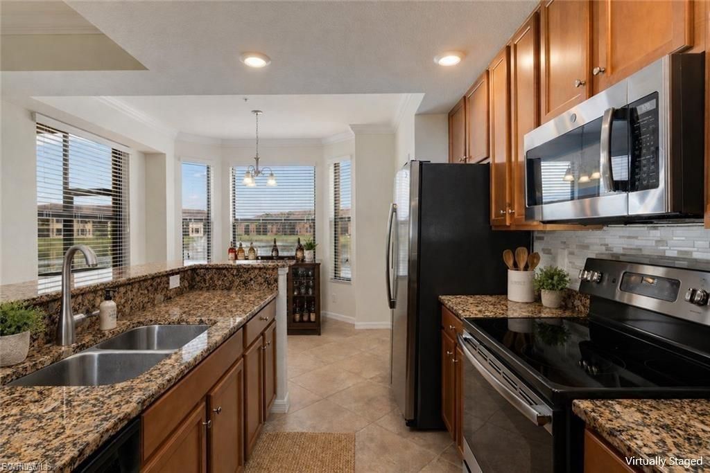 13710 Julias Way, Unit 915, Fort Myers, FL 33919 Photo