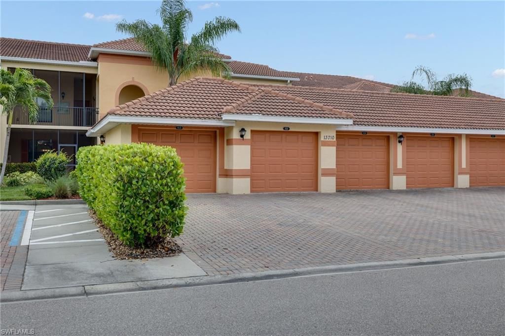 13710 Julias Way, Unit 915, Fort Myers, FL 33919 Photo