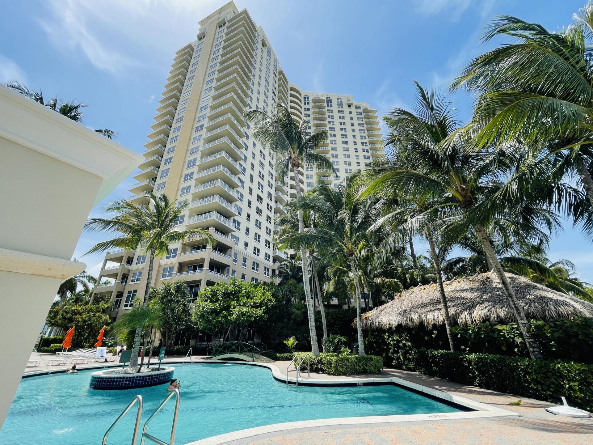 19900 E Country Club Drive, Unit 210, Aventura, FL 33180 Photo