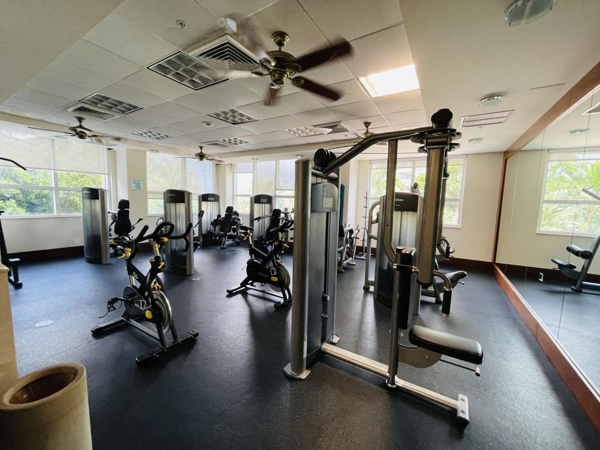 19900 E Country Club Drive, Unit 210, Aventura, FL 33180 Photo