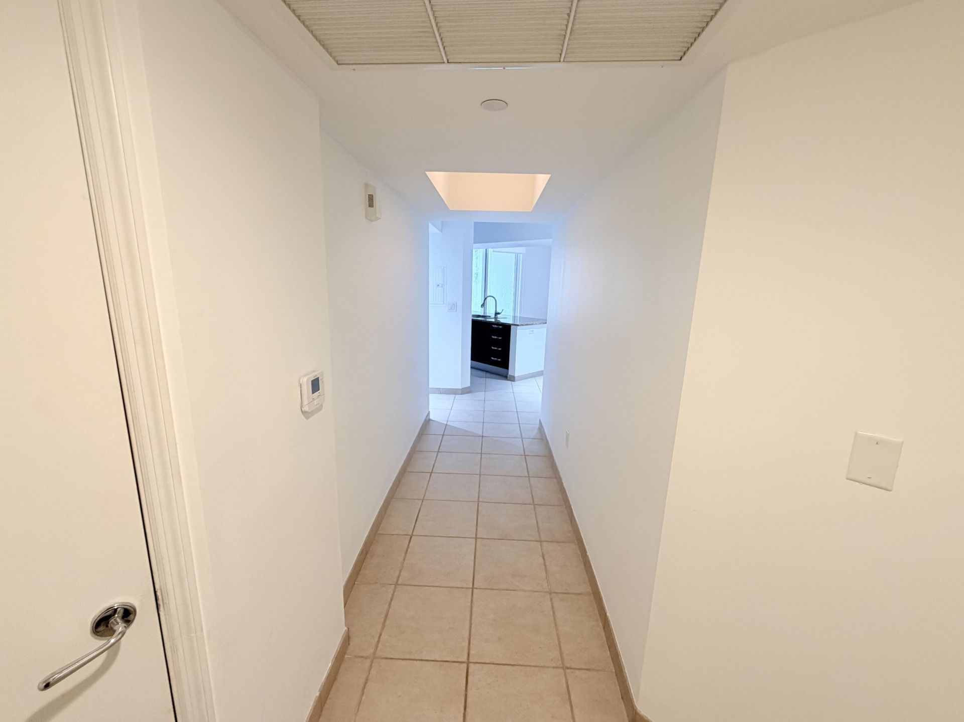 19900 E Country Club Drive, Unit 210, Aventura, FL 33180 Photo
