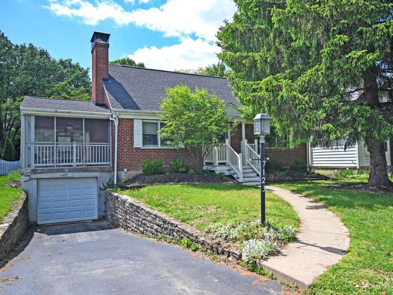 7123 Silver Crest Drive, Sycamore Township, OH 45236 Photo 2