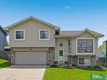 14767 Boyd Street , Omaha, NE 68116
