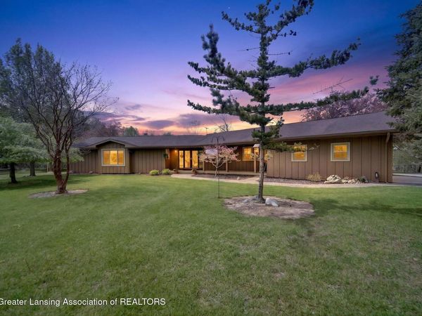 7117 E Cutler Road, Bath, MI 48808