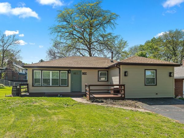 11920 S 74th Avenue , Palos Heights, IL 60463