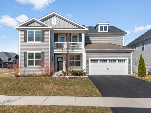 2552 Weatherbee Lane , Naperville, IL 60563