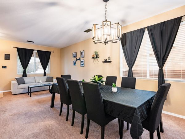 2419 Meadow Gate Trail SW, Albuquerque, NM 87121