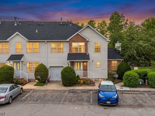 217 Vasser Dr, Piscataway, NJ 08854