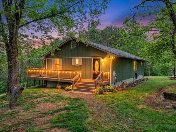 1299 Holiday CIR , Vinton, VA 24179