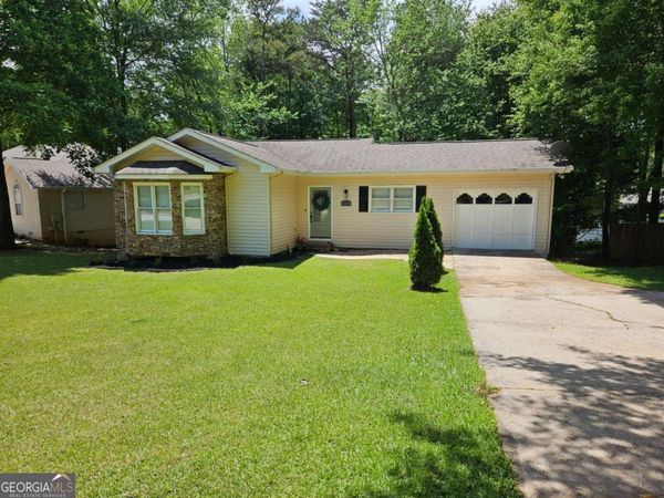 938 Charleston Court, Gainesville, GA 30501