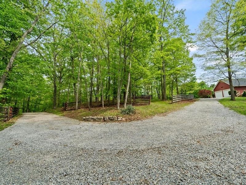 1393 Dutch Thomas Road, Peebles, OH 45660 Photo 3