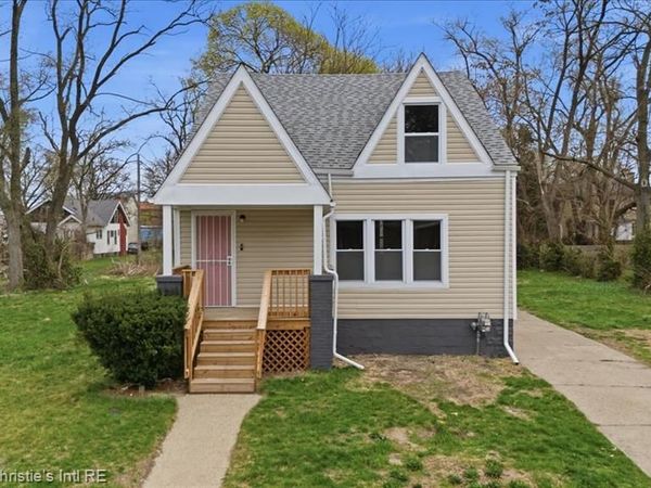 16596 Santa Rosa Drive, Detroit, MI 48221