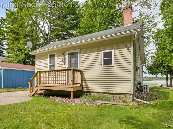 805 Rainbow Drive, East Tawas, MI 48730