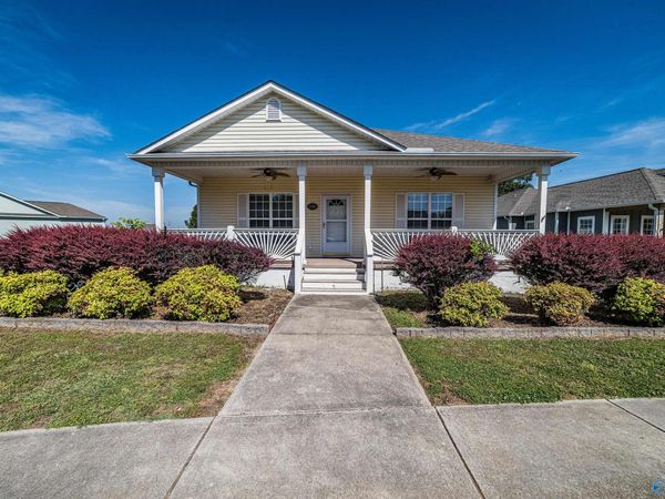 5699 Bay Village Drive, Athens, AL 35611